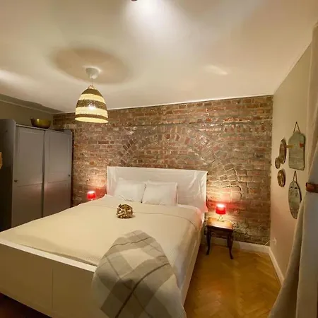 Villa Very Secure And Comfortable One Bedroom Bukarest