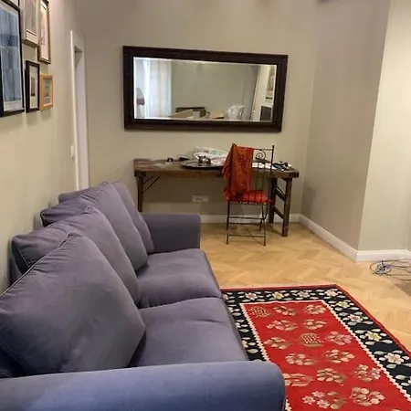 Very Secure And Comfortable One Bedroom فيلة بوخارست