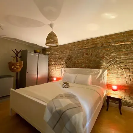 Very Secure And Comfortable One Bedroom Bukurešť
