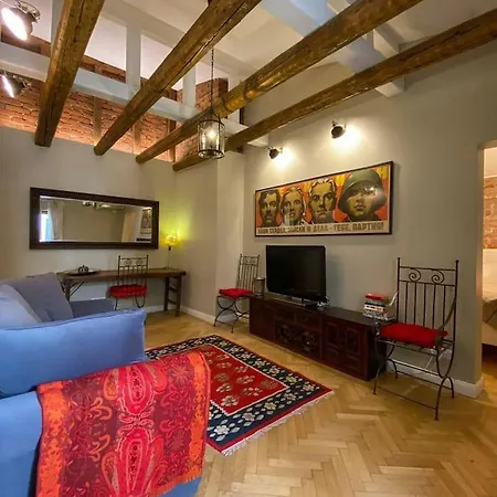 Вілла Very Secure And Comfortable One Bedroom Бухарест