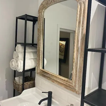 Very Secure And Comfortable One Bedroom Вілла *